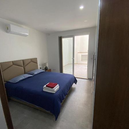 Gzira Two-Bedroom Apartment Exteriör bild
